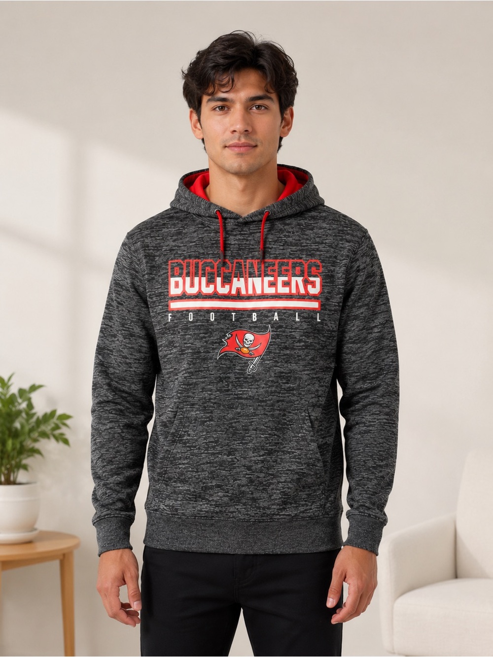 NFL Team Apparel Tampa Bay Buccaneers Men’s Small Gray Pullover Hoodie Sporty - Picture 2 of 12